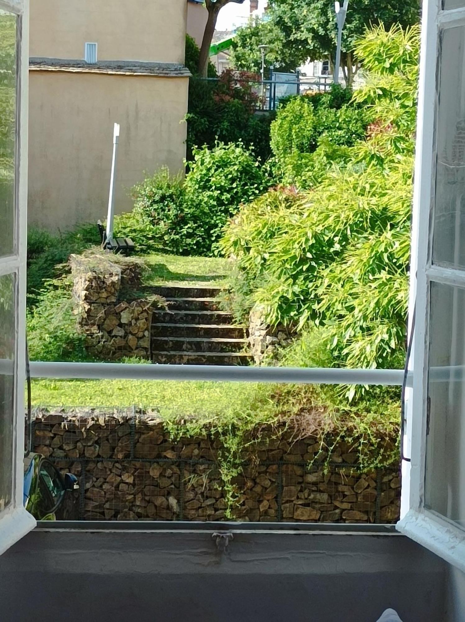 La Maison Au Bord De L'Eau Gracay Exterior photo